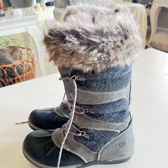 Blondo woman’d Sasha Waterproof snow boots - Picture 2 of 8